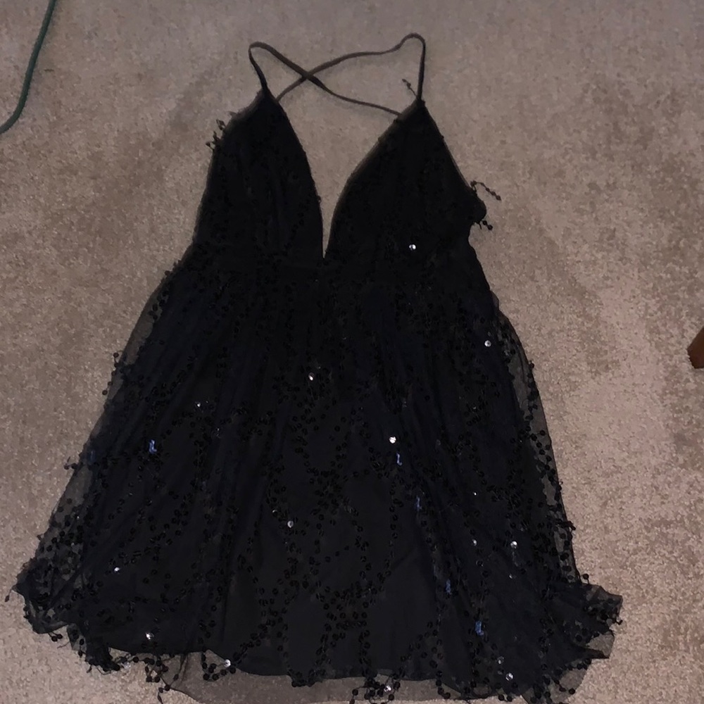 NWT Black sequin showPo dress